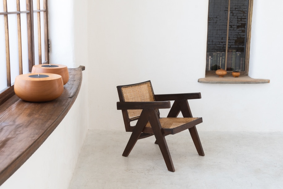 ジャンヌレ フローティングバックチェア | VRショールームの部屋から